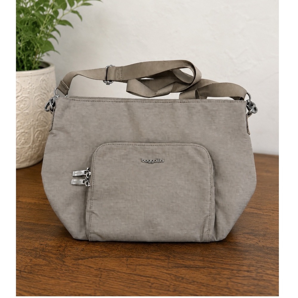 Baggallini‎ Taupe Gray Polyester Crossbody Tote Bag with Adjustable Strap 15x10
